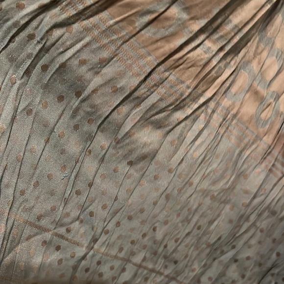 Light Scarf​​​ - Picture 3 of 4